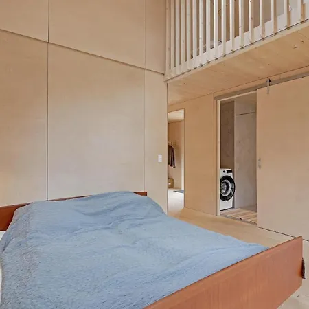 Stunning In With Kitchen 度假居