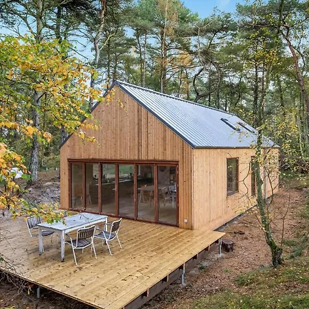 Stunning In With Kitchen 度假居 *