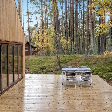 Stunning In With Kitchen