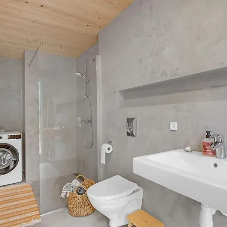 Stunning In With Kitchen 度假居 *