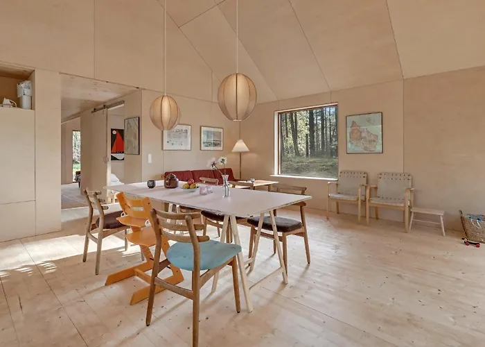 Stunning In With Kitchen Neksø